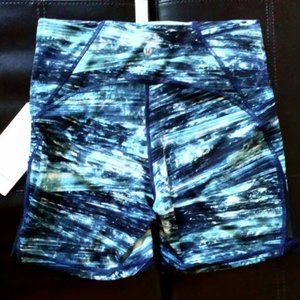 NWT Lululemon Train Times Short HR 6" Sz10 Luxtreme Shorelines Blue/Black *RARE